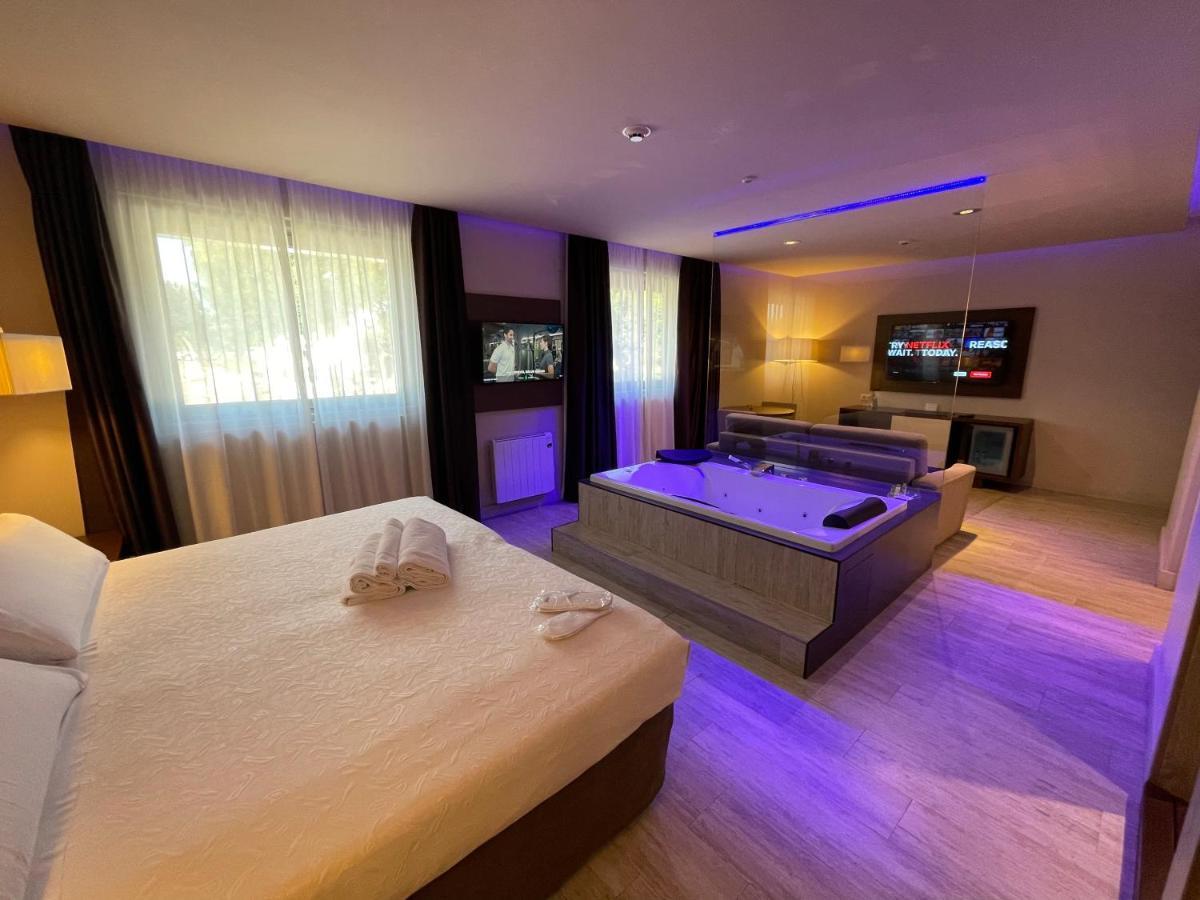 Felix Hotel Valls Luaran gambar