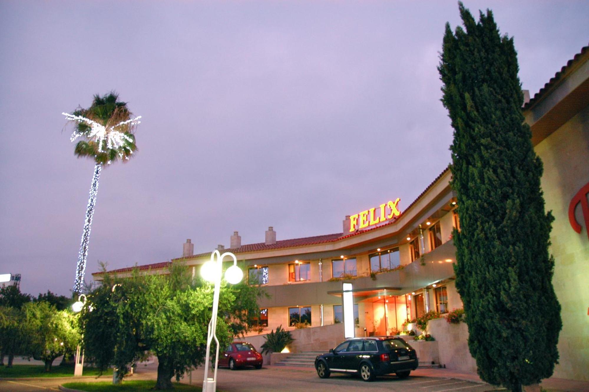 Felix Hotel Valls Luaran gambar