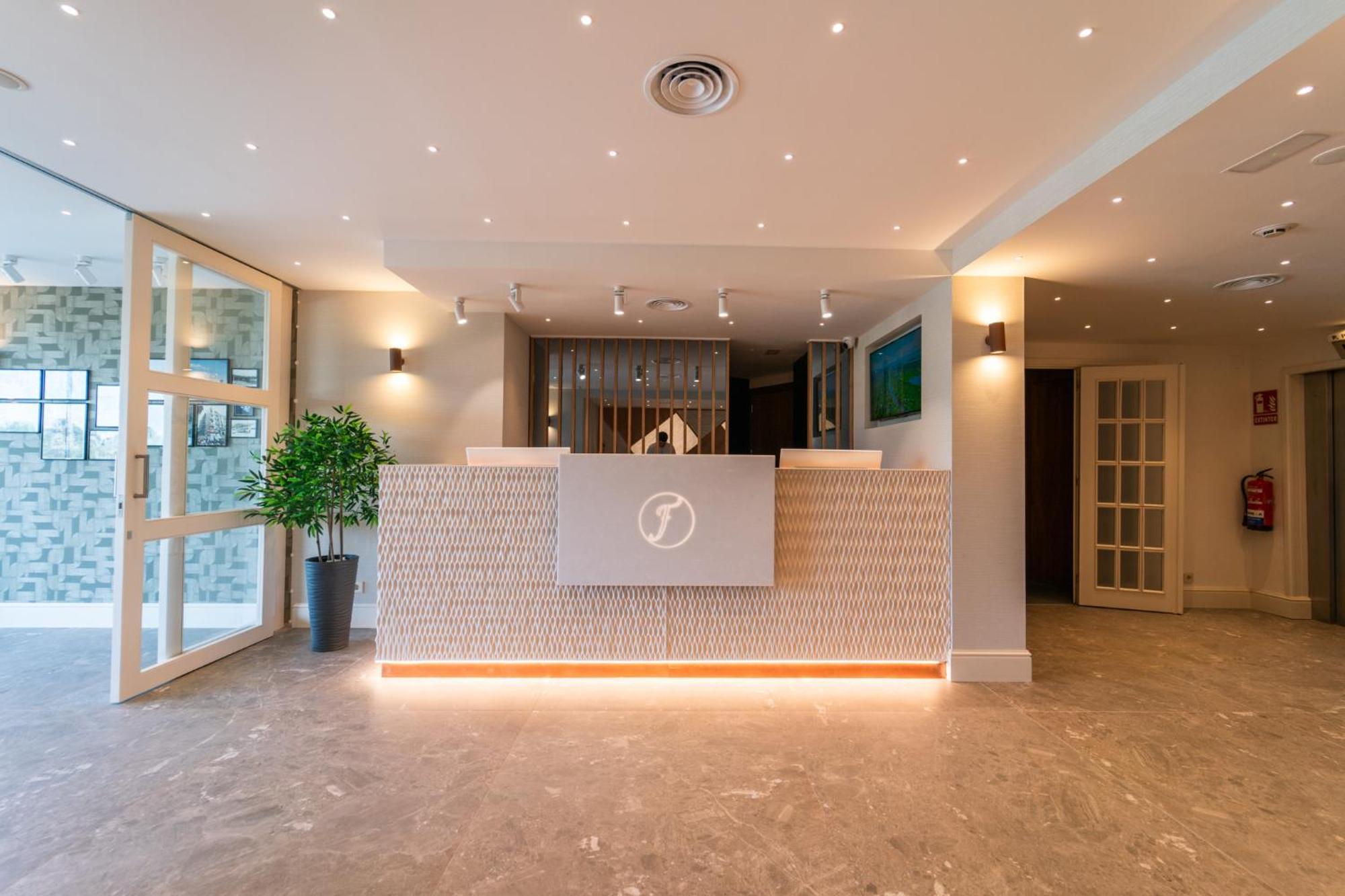 Felix Hotel Valls Luaran gambar