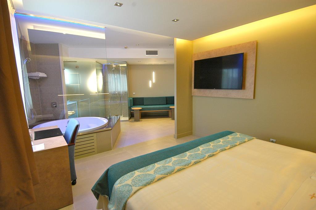 Felix Hotel Valls Luaran gambar